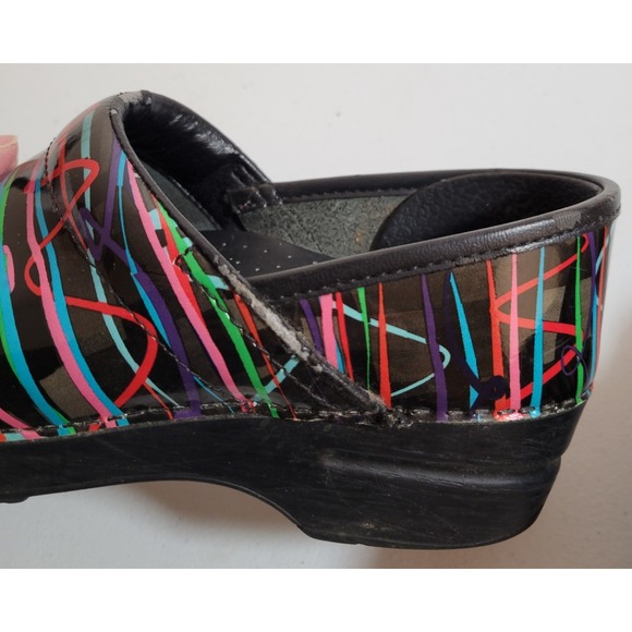 Dansko Multicolor Scribble Stripes Womens Clogs EU 37  US Size 6.5 Slip On 0183 - Picture 6 of 10